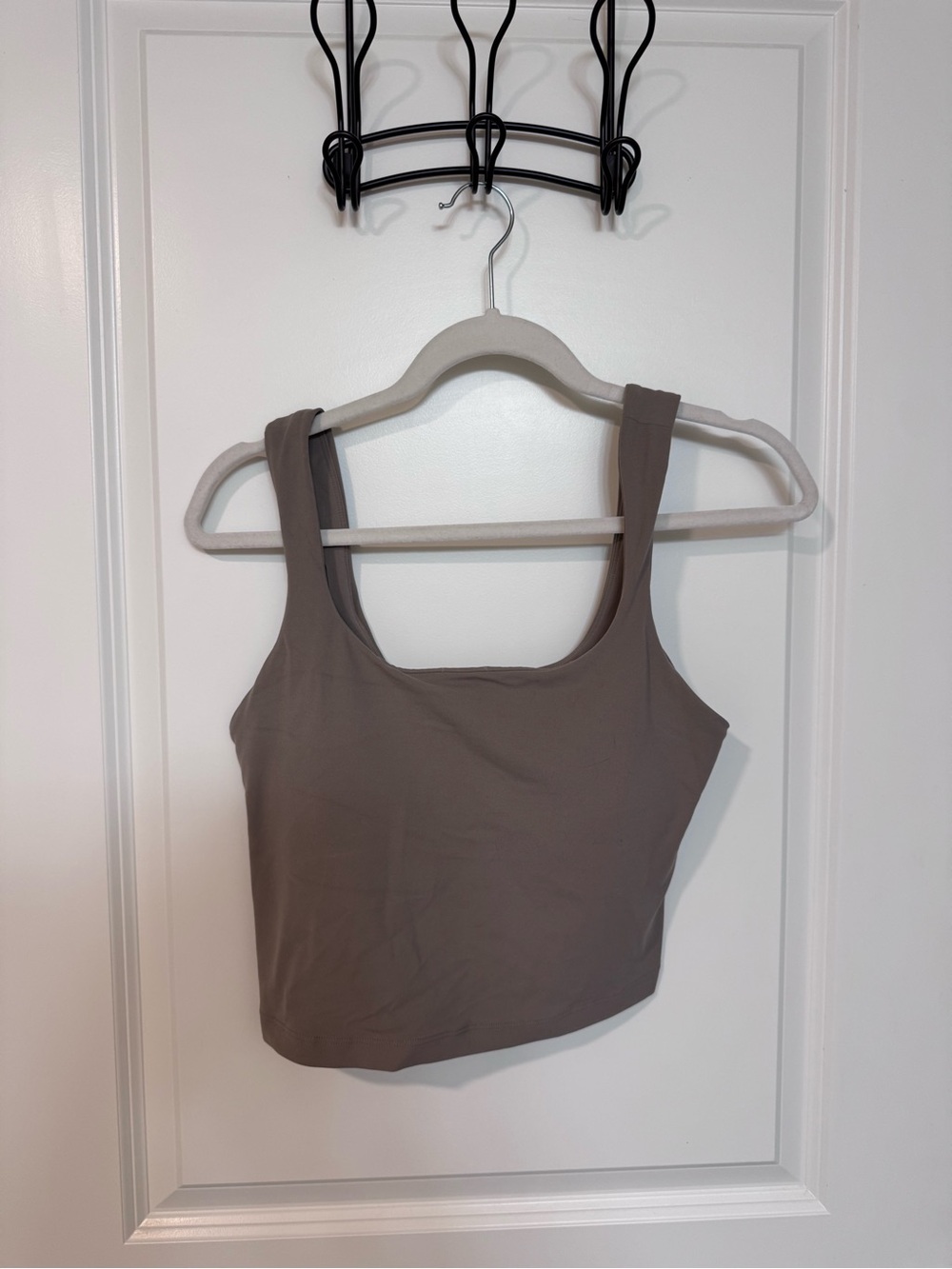 Athleta Cropped Athletic Tank with built in bra and pads